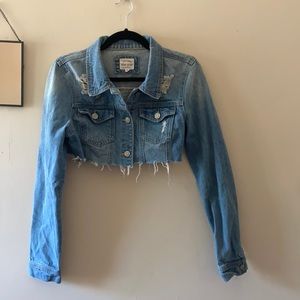 Super cropped jean jacket